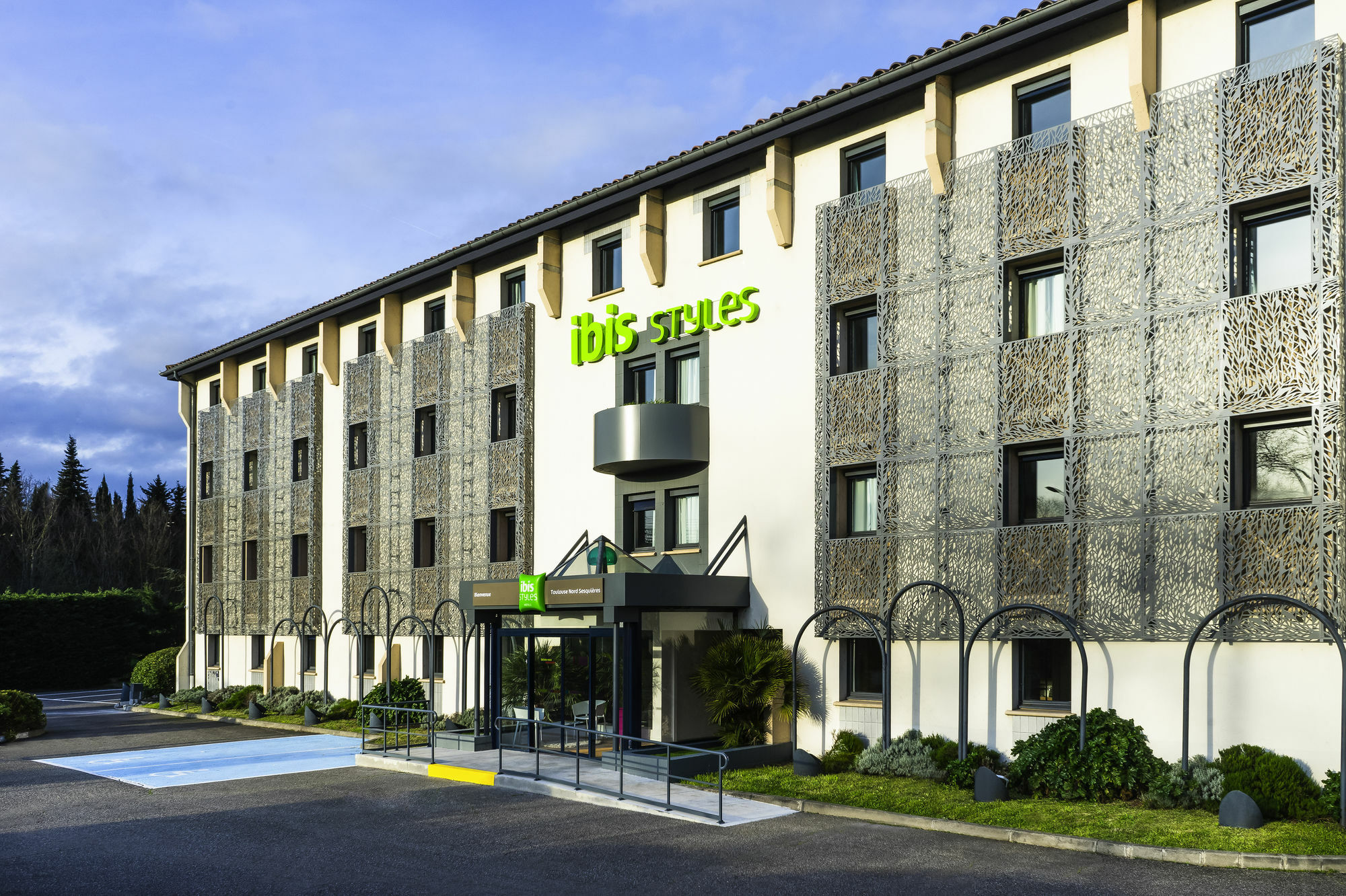 Отель Ibis Styles Toulouse Nord Sesquieres Экстерьер фото